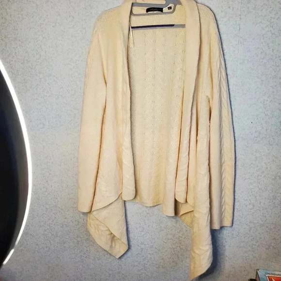 Saks Fith Avenue 100% Cashmere Knitted Ivory Cardigan Sweater - Picture 1 of 7
